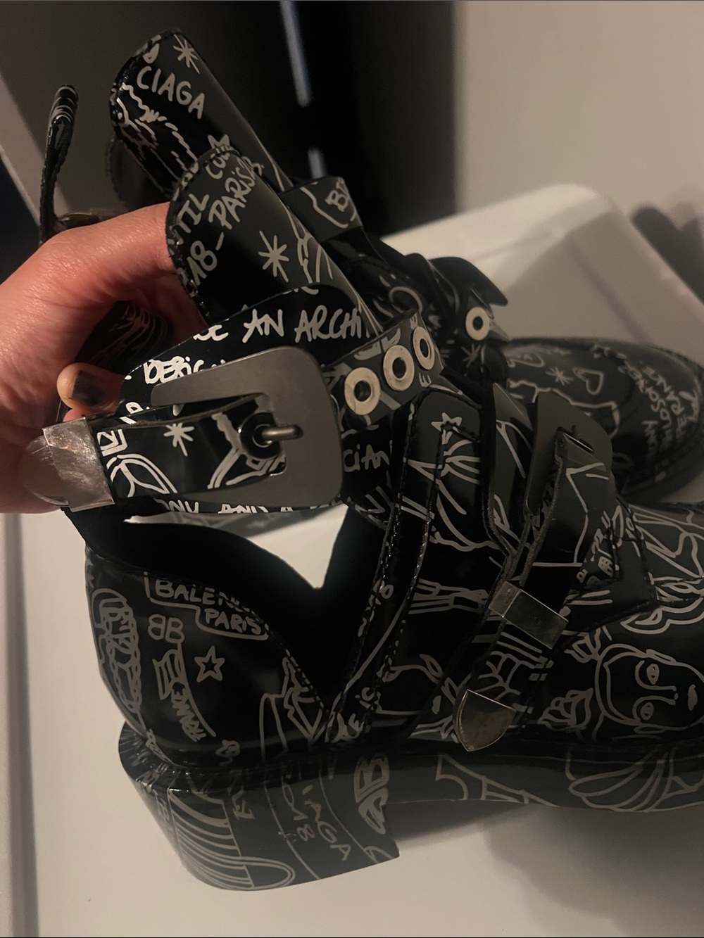 Balenciaga Black & White Graffiti Leather Ankle Shoes - Picture 8 of 12